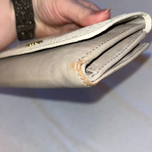 Fossil Wallet - Picture 6 of 12